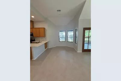 130 W Creekview Drive, Fredericksburg, TX 78624 - Photo 7