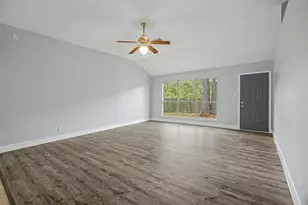 22627 Bridgewater Dr, Spring, TX 77373 - Photo 11