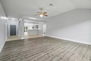 22627 Bridgewater Dr, Spring, TX 77373 - Photo 5