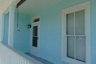 1414 17th St, Galveston, TX 77550 - Photo 3