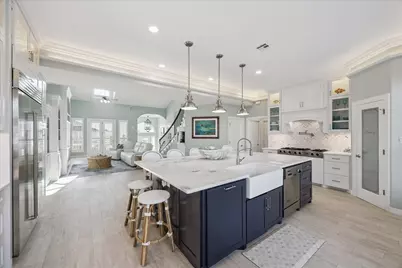 241 Tamana Drive, Tiki Island, TX 77554 - Photo 9