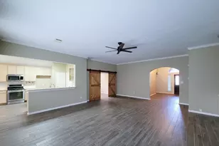 18511 Falcon Crest Dr, Humble, TX 77346 - Photo 11