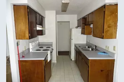 6617 N Lincoln Drive, Hitchcock, TX 77563 - Photo 3
