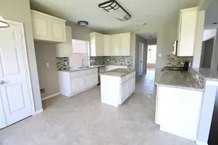 15618 Claremont Ct, Sugar Land, TX 77498 - Photo 7