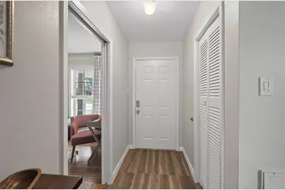 10706 Oasis Drive, Houston, TX 77096 - Photo 21