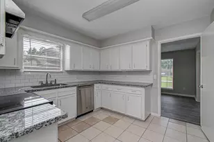 6935 Falling Waters Dr, Spring, TX 77379 - Photo 39