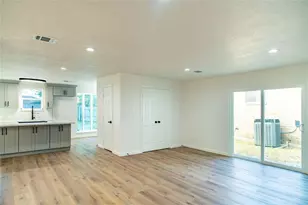 10907 Sharpview Dr, Houston, TX 77072 - Photo 5