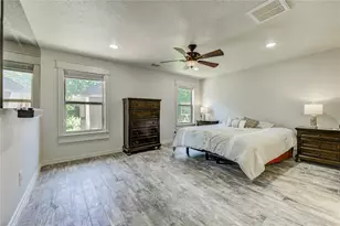 37 Wildwood Lake Dr, Huntsville, TX 77340 - Photo 13