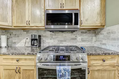 37 Wildwood Lake Drive, Huntsville, TX 77340 - Photo 7