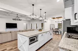 10040 Shepard Hill Rd, Willis, TX 77318 - Photo 21