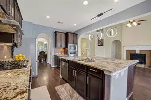 12611 Colonial Glen Ct, Pearland, TX 77584 - Photo 13