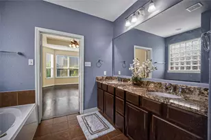 12611 Colonial Glen Ct, Pearland, TX 77584 - Photo 25