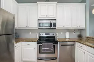 960B Palmetto Dr, Crystal Beach, TX 77650 - Photo 11