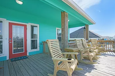 960 B Palmetto Drive, Crystal Beach, TX 77650 - Photo 5