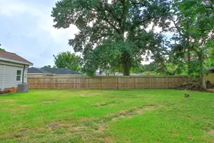 2703 Areba St, Houston, TX 77091 - Photo 33