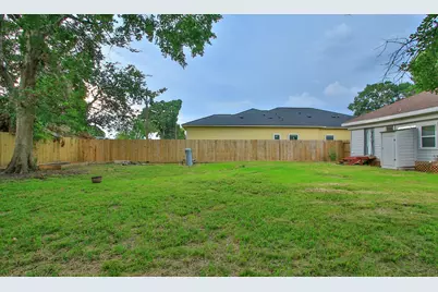 2703 Areba Street, Houston, TX 77091 - Photo 37