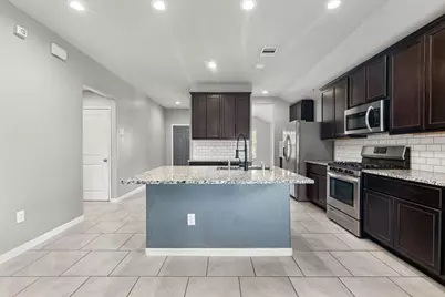 614 Harvest Bluff Drive, Rosharon, TX 77583 - Photo 9