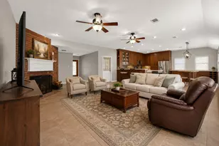 7303 Oak Bluff Dr, Magnolia, TX 77354 - Photo 3
