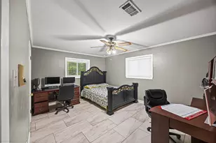 102 Crestway Dr, Baytown, TX 77520 - Photo 19