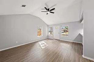1727 Hazelwood St, Conroe, TX 77301 - Photo 5