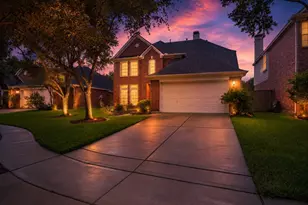 5724 Shady Hollow Ct, Rosharon, TX 77583 - Photo 1