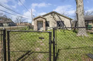 4401 Elmwood St, Houston, TX 77051 - Photo 5