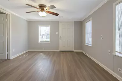 4401 Elmwood Street, Houston, TX 77051 - Photo 7