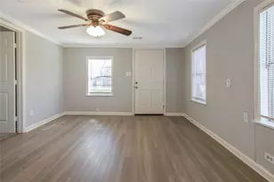 4401 Elmwood St, Houston, TX 77051 - Photo 7