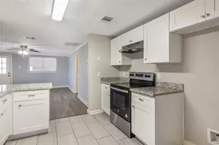 4401 Elmwood St, Houston, TX 77051 - Photo 9