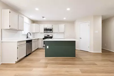 15819 Contender Lane, Friendswood, TX 77546 - Photo 5
