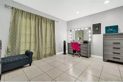 10010 Valley Park Drive, Houston, TX 77078 - Photo 13