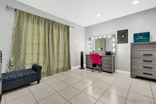 10010 Valley Park Dr, Houston, TX 77078 - Photo 13
