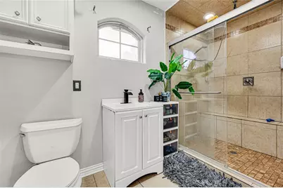 10010 Valley Park Drive, Houston, TX 77078 - Photo 15