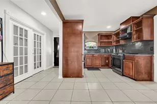 10010 Valley Park Dr, Houston, TX 77078 - Photo 5