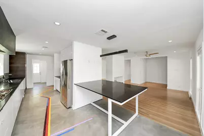 7610 Highmeadow Drive, Houston, TX 77063 - Photo 27