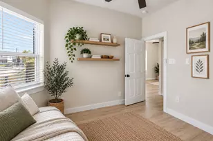 3823 Sealy St, Galveston, TX 77550 - Photo 13