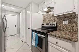 5930 Arncliffe Dr, Houston, TX 77088 - Photo 15