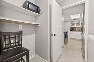 5930 Arncliffe Dr, Houston, TX 77088 - Photo 17