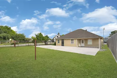 8004 Mendez Street, Houston, TX 77029 - Photo 1