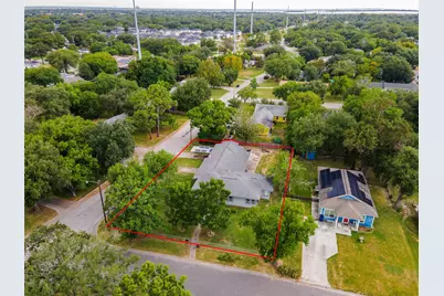 1226 14th Avenue N, Texas City, TX 77590 - Photo 1
