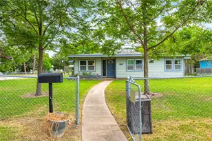 1226 14th Ave N, Texas City, TX 77590 - Photo 1