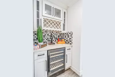 9022 Quebec Dr, Houston, TX 77096 - Photo 11