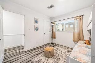 9022 Quebec Dr, Houston, TX 77096 - Photo 19