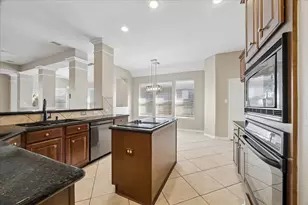 3211 Chappelwood Dr, Pearland, TX 77584 - Photo 7