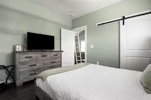 1084 Johnson Rd, Gilchrist, TX 77617 - Photo 17