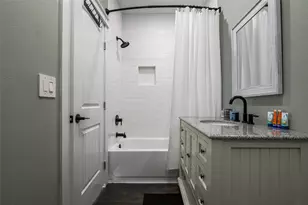 1084 Johnson Rd, Gilchrist, TX 77617 - Photo 23