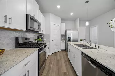 8409 Arden Valley Lane, Houston, TX 77063 - Photo 9
