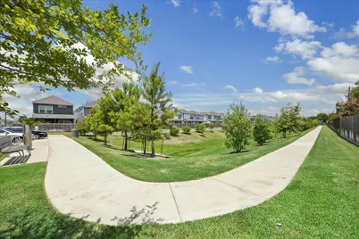 8409 Arden Valley Lane, Houston, TX 77063 - Photo 29
