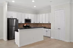 2605 Cheshire Oaks Dr, Houston, TX 77054 - Photo 11