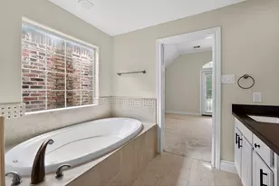 2605 Cheshire Oaks Dr, Houston, TX 77054 - Photo 21
